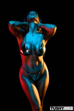 Original 2000 px/ 3000 px