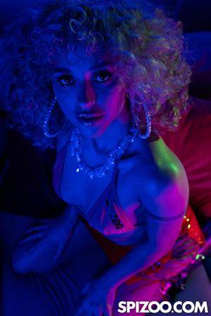 Original 1467 px/ 2200 px