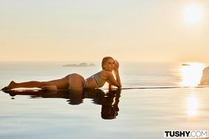 Original 2999 px/ 2000 px