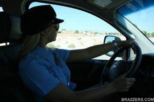 Original 900 px/ 600 px