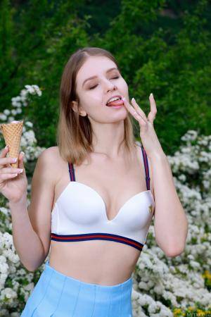 Original 4480 px/ 6720 px