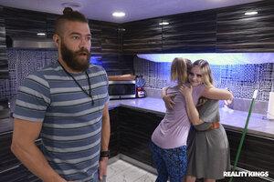 Original 2999 px/ 2000 px