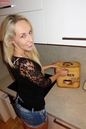 Original 2000 px/ 3000 px