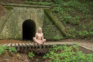 Original 2700 px/ 1800 px