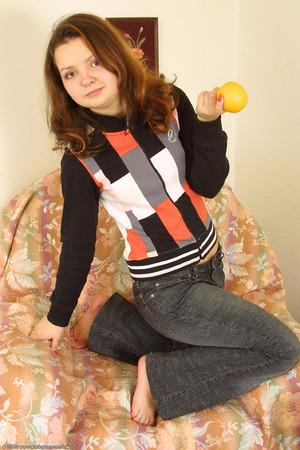 Original 682 px/ 1024 px