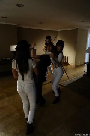 Original 1600 px/ 2404 px