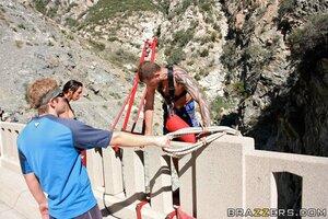 Original 900 px/ 600 px