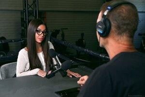 Original 1920 px/ 1280 px