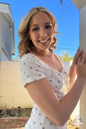 Original 2000 px/ 3000 px