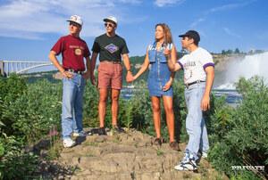 Original 3200 px/ 2153 px