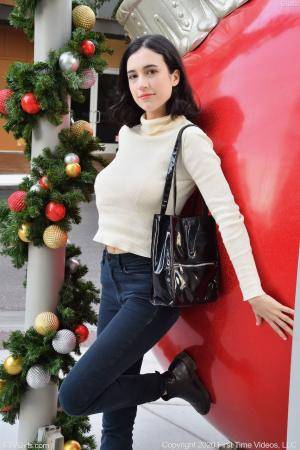 Original 852 px/ 1280 px