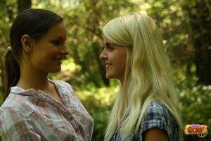 Original 2464 px/ 1643 px