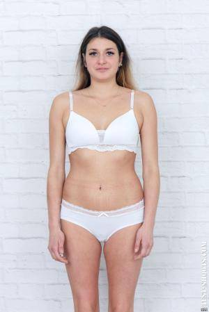 Original 854 px/ 1280 px