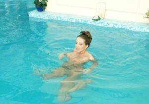 Original 1536 px/ 1077 px