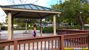 Original 1920 px/ 1080 px