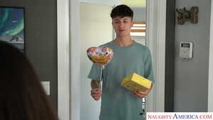 Original 2500 px/ 1406 px