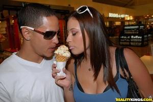 Original 3840 px/ 2568 px