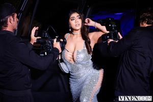 Original 2999 px/ 2000 px