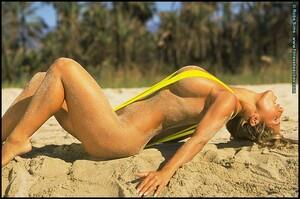 Original 1600 px/ 1059 px