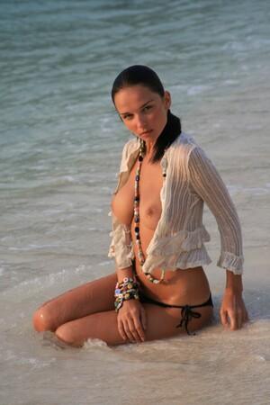 Original 1365 px/ 2048 px