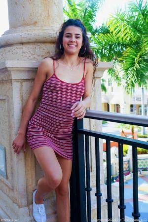 Original 852 px/ 1280 px