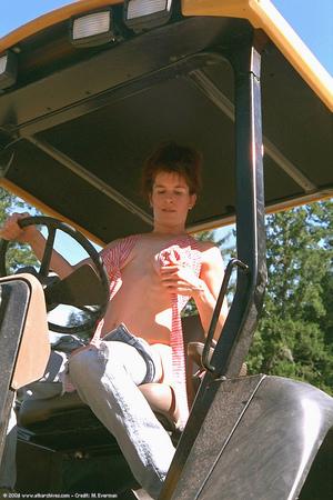 Original 682 px/ 1024 px