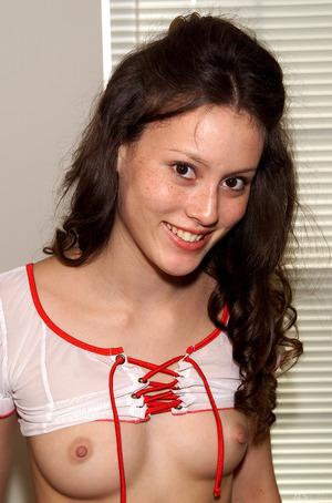 Original 2008 px/ 3040 px