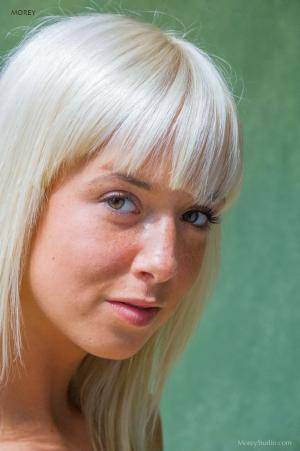 Original 851 px/ 1280 px