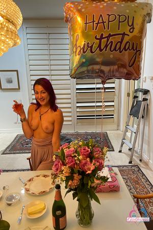 Original 2000 px/ 3000 px