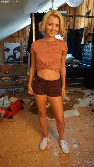 Original 1215 px/ 2160 px