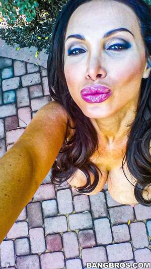 Original 900 px/ 1600 px