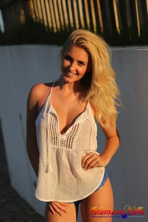 Original 682 px/ 1024 px