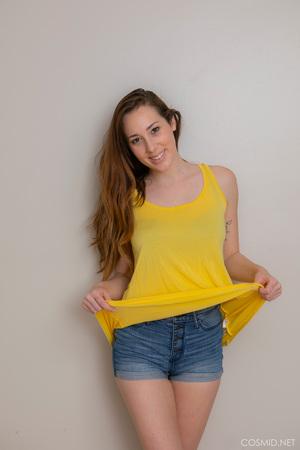 #Cosmid Britney Bank - Britney Takes Off Her Shorts