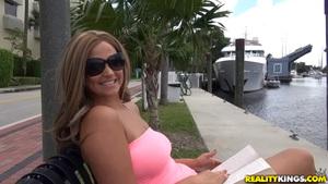 Original 3840 px/ 2160 px