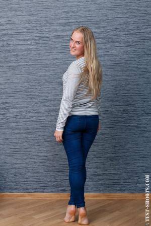 Original 854 px/ 1280 px