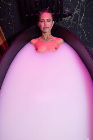 Original 4925 px/ 7384 px