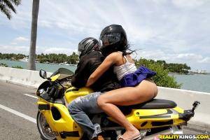 Original 3840 px/ 2560 px