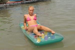 Original 1536 px/ 1024 px