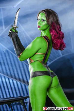 Original 1663 px/ 2494 px