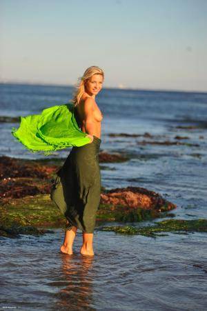 Original 899 px/ 1352 px