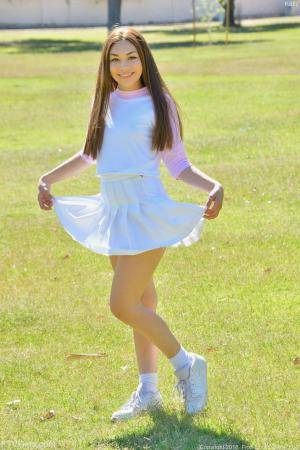 Original 852 px/ 1280 px