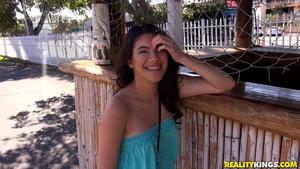 Original 1800 px/ 1013 px