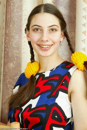 Original 684 px/ 1024 px