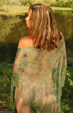 Original 999 px/ 1536 px