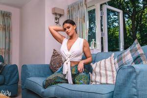 Original 4500 px/ 3000 px