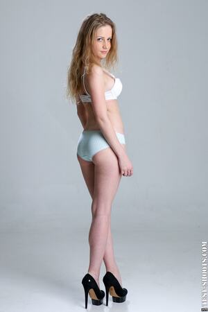 Original 2333 px/ 3500 px