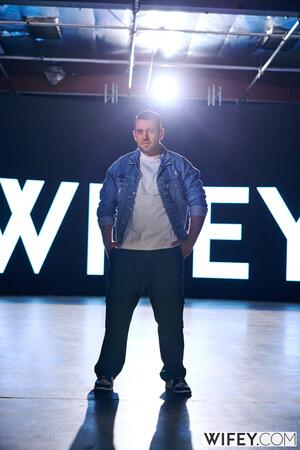 Original 2000 px/ 2999 px