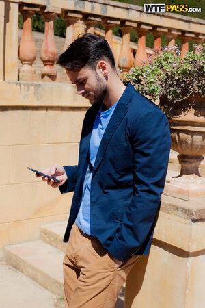 Original 1067 px/ 1600 px