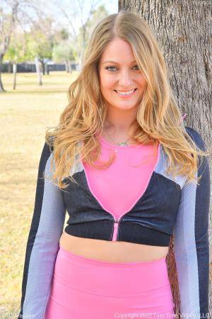 #FTVGirls - Veronica Sporty Intro #FTV