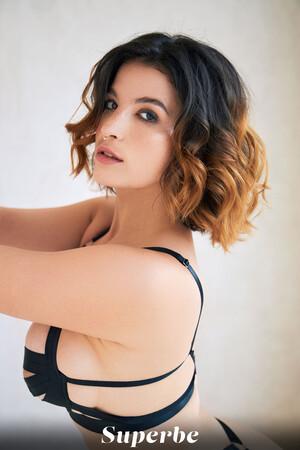 Original 2561 px/ 3840 px